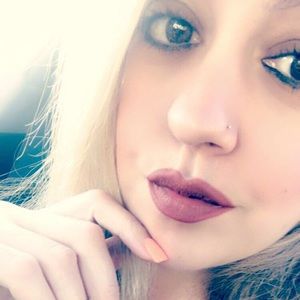 Meet your Posher, Genevieve